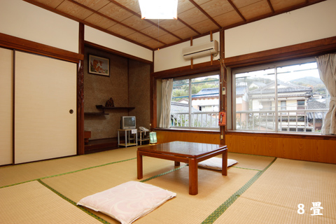 客室8畳